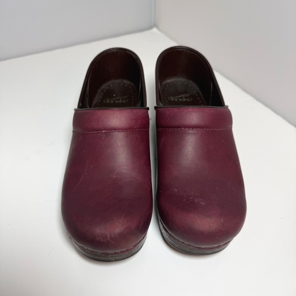 Dansko Professional Clogs Leather Wine Burgundy Size 38 Comfort Nursing EU 38 - Picture 3 of 7